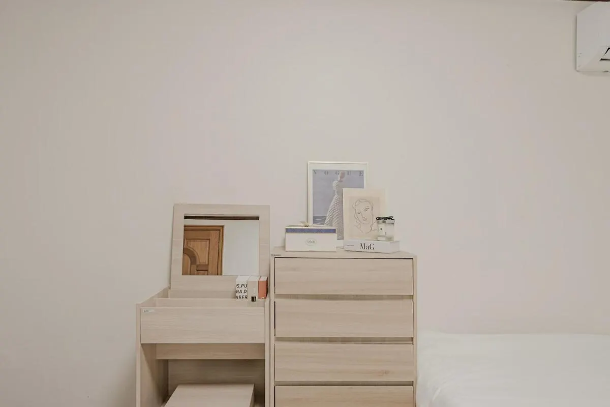 201 Cheongdam Full-Furnished Premium Villa 3 Room Seoul