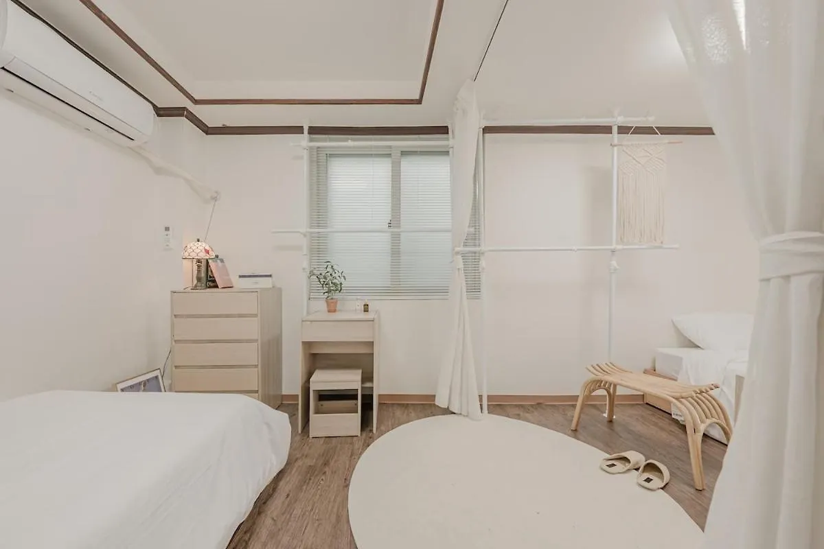 201 Cheongdam Full-Furnished Premium Villa 3 Room Seoul Holiday home